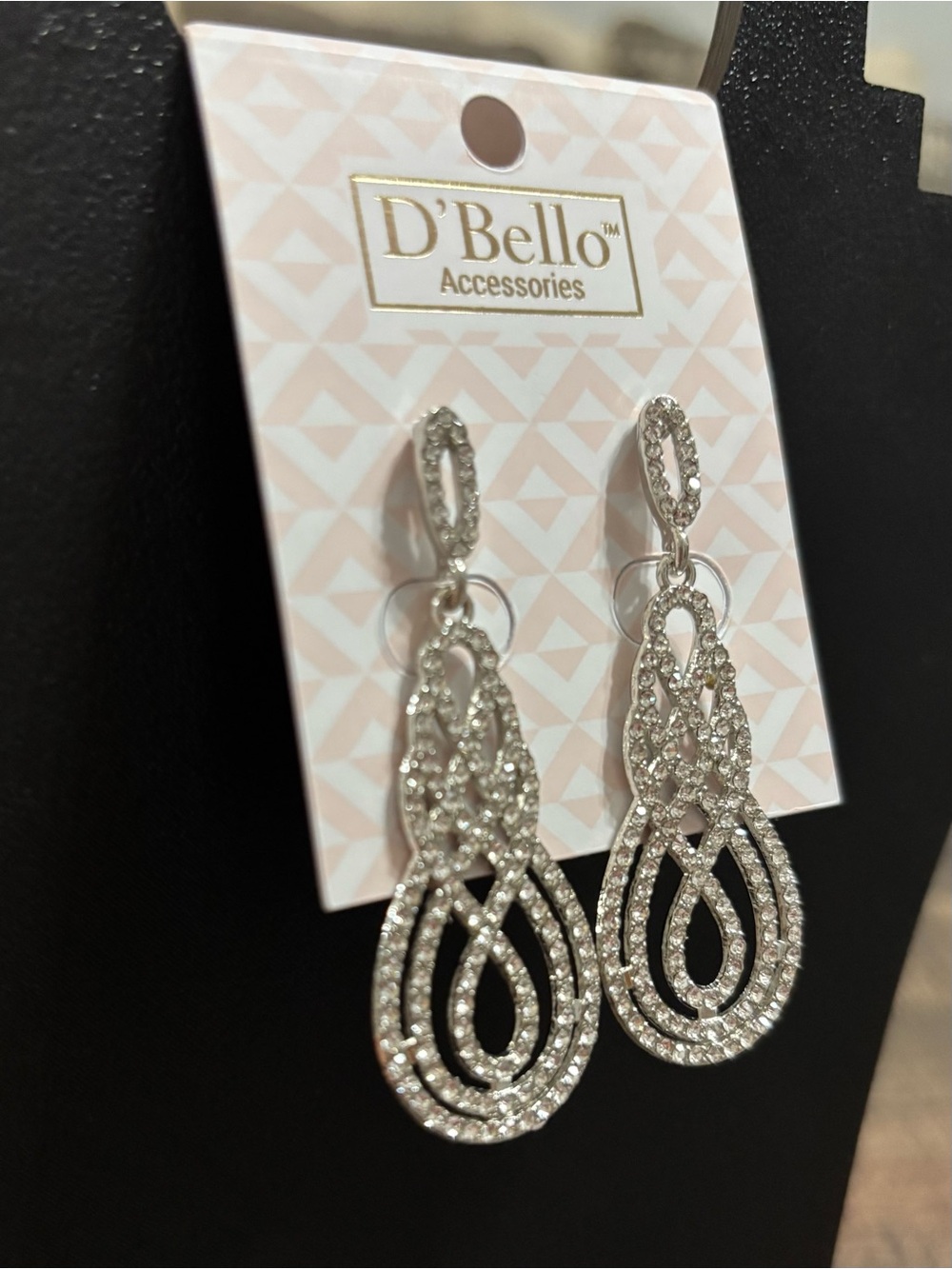 5/$25 (Pick 5 items for $25 Labeled) D'Bello Crystal Teardrop Drop Earrings - Picture 2 of 3